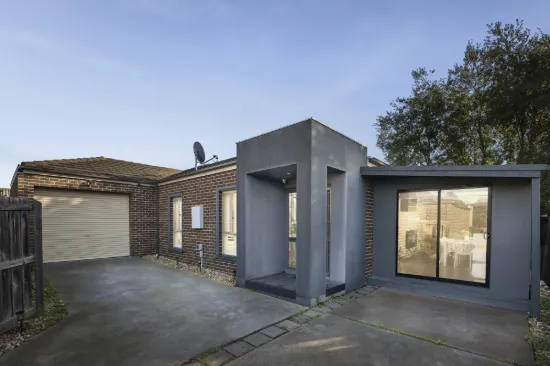 1/76 Charter Road West, Sunbury, Vic 3429