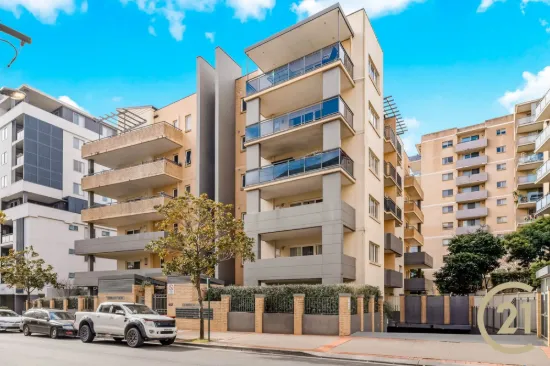 1/8-10 Browne Parade, Warwick Farm, NSW 2170