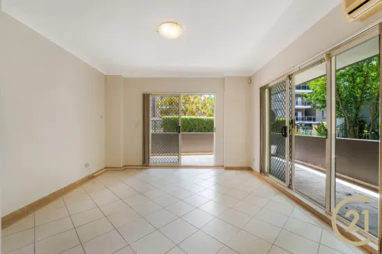 1/8-10 Browne Parade, Warwick Farm, NSW 2170-Image