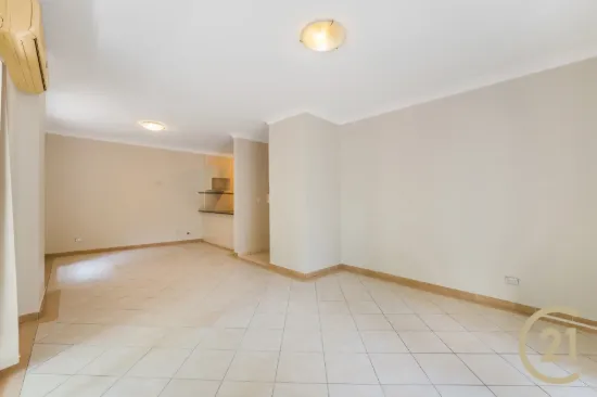 1/8-10 Browne Parade, Warwick Farm, NSW 2170-Image