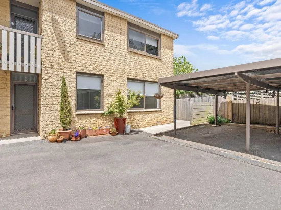 1/8 Fenton Street, Devonport, Tas 7310