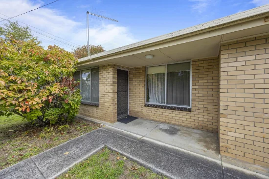 1/8 Lawrence Street, Alfredton, Vic 3350
