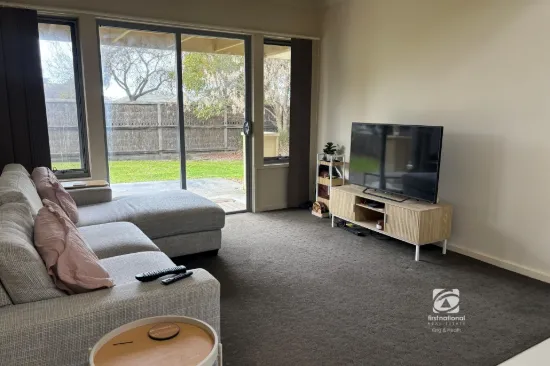 1/8 Mitchell Street, Bairnsdale, Vic 3875