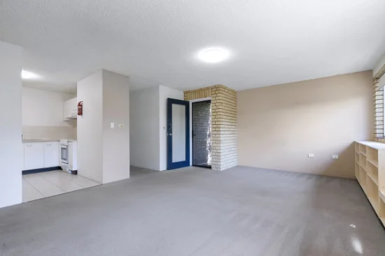 1/8 Moffatt Street, Scarborough, Qld 4020
