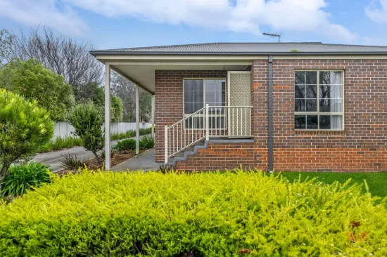 1/81 Powlett Street, Kilmore, Vic 3764-Image