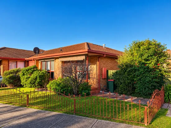 1/83 Carlisle Crescent, Hughesdale VIC 3166-Image