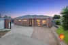 1/9 swinburne court, Truganina, Vic 3029