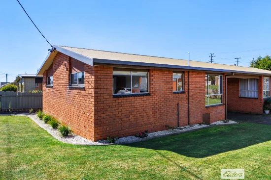 1/9 Turnbull Avenue, Upper Burnie, Tas 7320