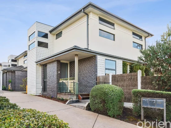 1/98 Tanti Avenue, Mornington, Vic 3931