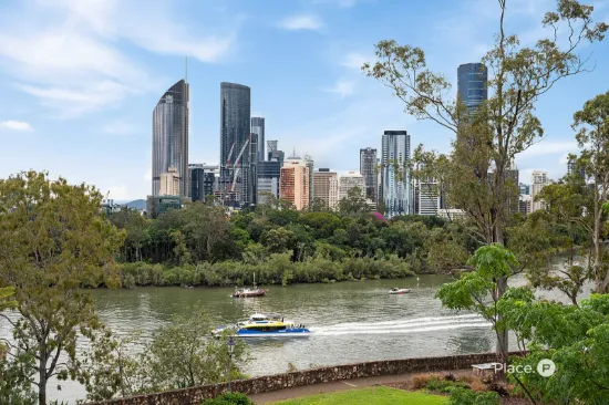 10/152 River Terrace, Kangaroo Point, Qld 4169