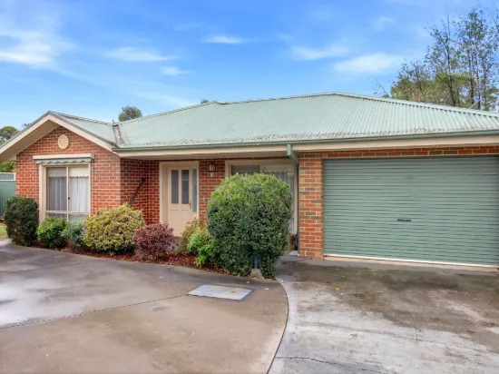 10/2 Riverside Drive, Eildon, Vic 3713
