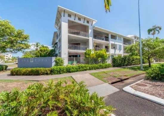 10/349-351 Lake Street, Cairns North QLD 4870-Image