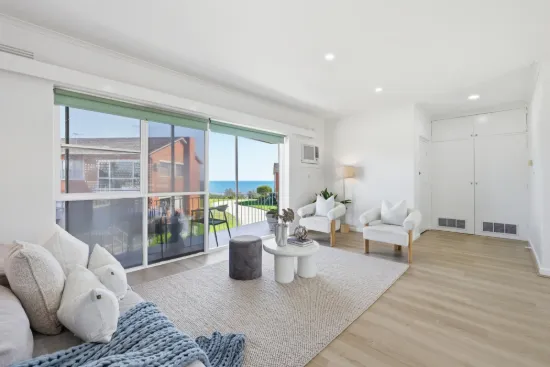 A Beaumaris Landmark with Beautiful Bay Views