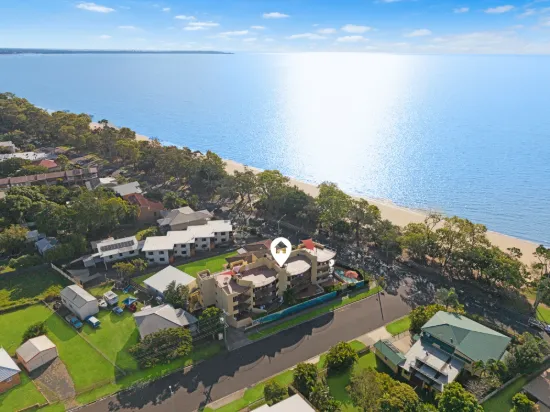 10/496 Esplanade, Torquay, Qld 4655