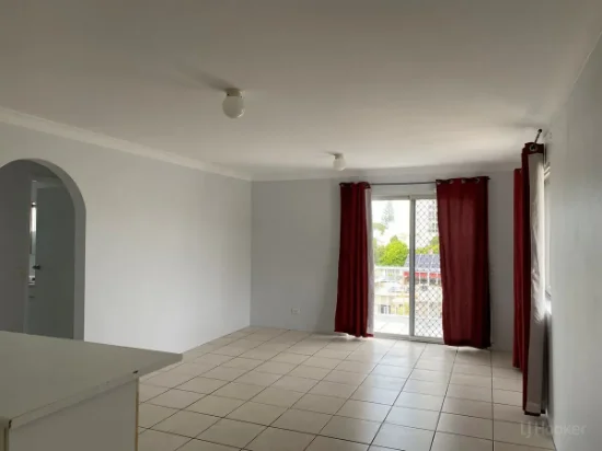 10/5 Brett Avenue, Labrador QLD 4215 - For Rent