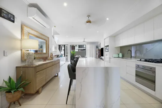 10/9 Moores Crescent, Varsity Lakes, Qld 4227