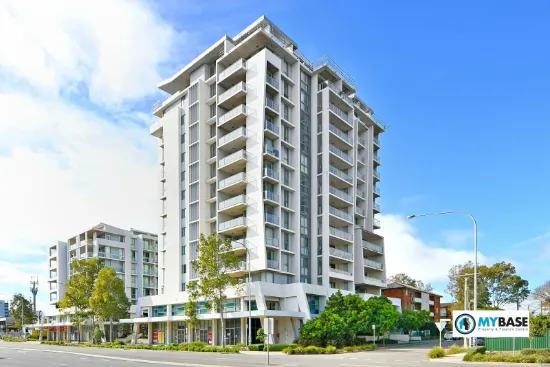MODERN AND SPACIOUS 1 BEDROOM + STUDY APARTMENT