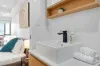 102/3-5 Spinnaker Drive, Sandstone Point, Qld 4511-Image