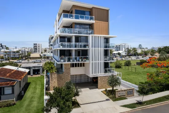 102/37 Smith Street, Mooloolaba, Qld 4557