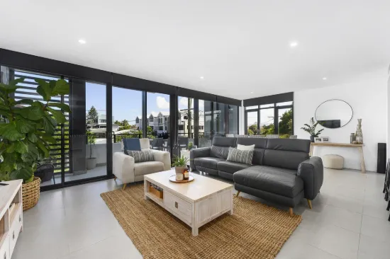 103/3-7 Twenty Fourth Avenue, Palm Beach, Qld 4221