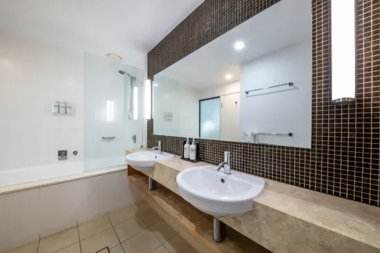 104/33 Port Drive, Airlie Beach QLD 4802-Image