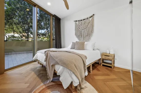 106/25 Shafston Avenue, Kangaroo Point, Qld 4169-Image
