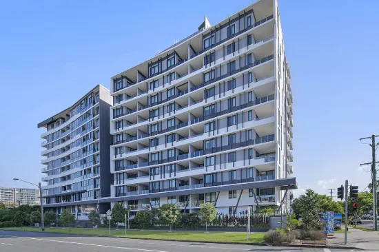 1093/123 Cavendish Road, Coorparoo, Qld 4151