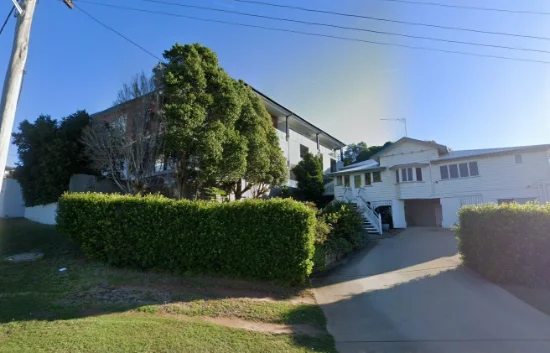 11/1 Bayne, West Gladstone, Qld 4680 - For Rent