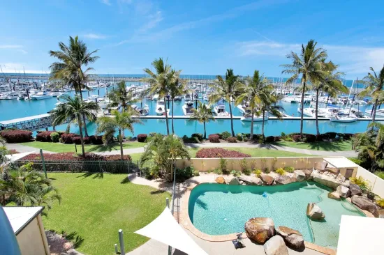 11/3 Megan Place, Mackay Harbour, Qld 4740