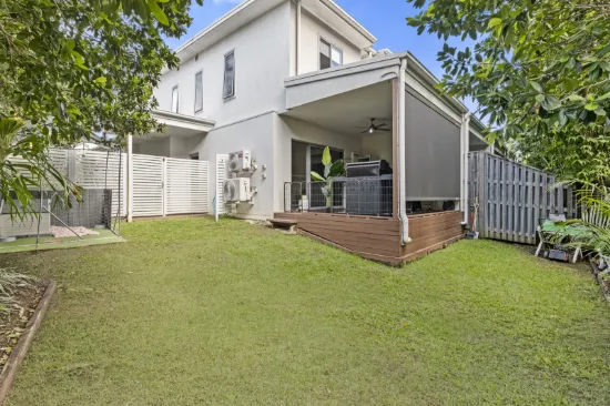 11/37 Azure Way, Hope Island, Qld 4212