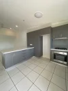 11/8 Hillcrest St, Emerald, Qld 4720-Image