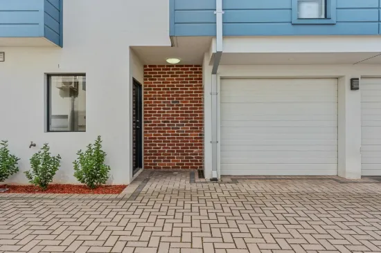 11/8 William Street, Midland, WA 6056
