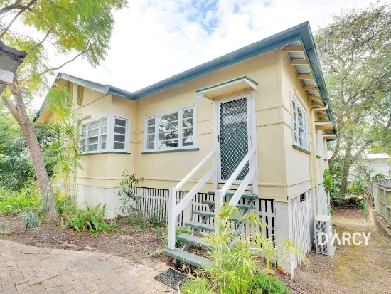 11 Hartfield Drive, Bardon, Qld 4065