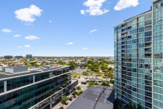 11402/8 Harbour Road, Hamilton, Qld 4007-Image
