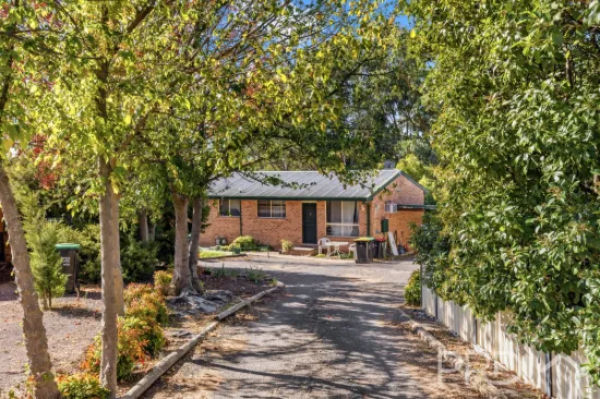11C & 11D Hume Place, Tumut, NSW 2720