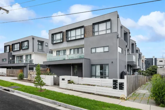 12/2-4 Rosella Ave, Boronia, Vic 3155