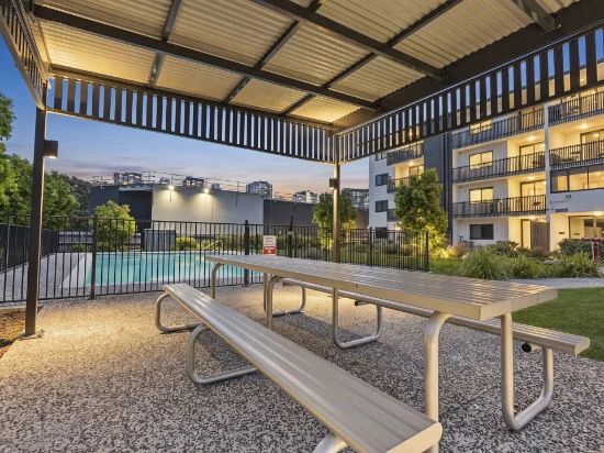 126/3-5 Spinnaker Drive, Sandstone Point, Qld 4511-Image