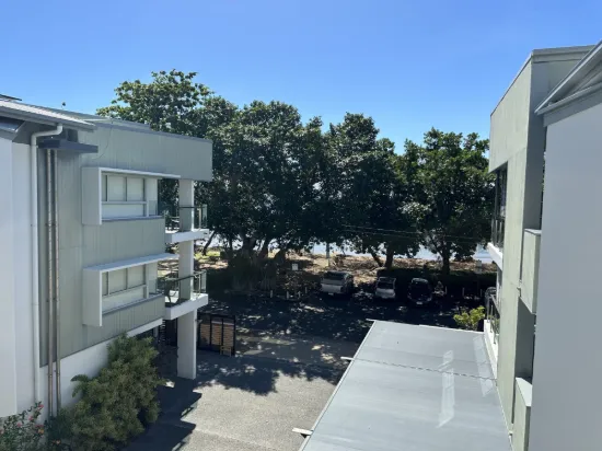 13/1 Pacific Drive, Horseshoe Bay, Qld 4819
