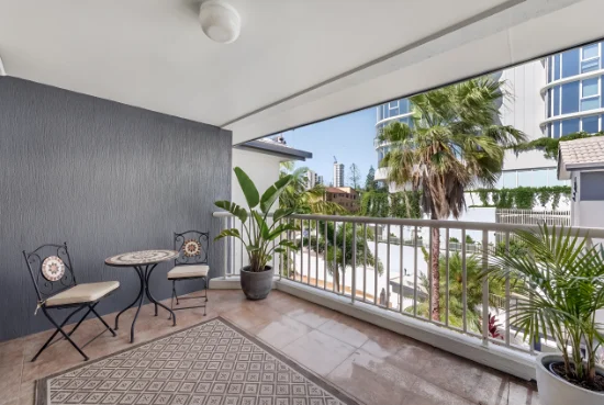 13/10 Rosewood Avenue, Broadbeach, Qld 4218-Image