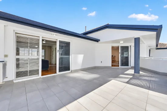13/10 Rosewood Avenue, Broadbeach, Qld 4218-Image