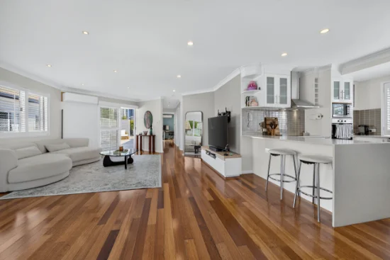 13/10 Rosewood Avenue, Broadbeach, Qld 4218-Image