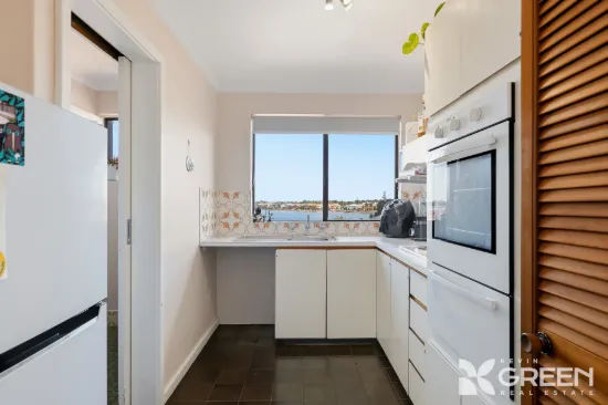13/11 Leslie Street, Dudley Park, WA 6210-Image