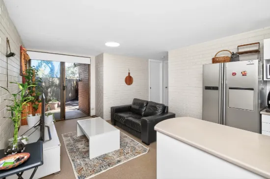 13/2 Bennelong Place, Leederville, WA 6007