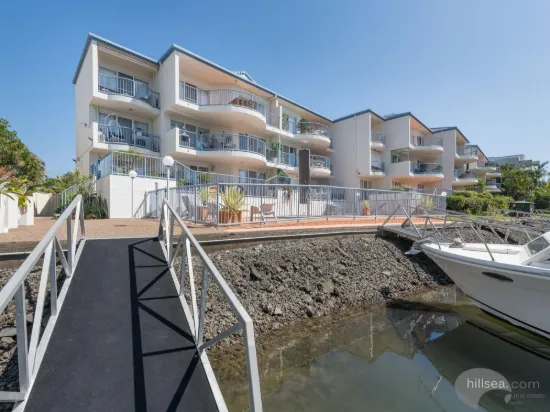 13/9-13 Madang Crescent, Runaway Bay, Qld 4216-Image