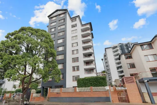 132/208-226 Pacific Highway, Hornsby, NSW 2077