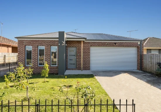 13b Roma Street, Bell Park, Vic 3215 - For Rent