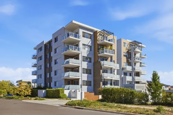 14/120 John Gorton Drive, Coombs, ACT 2611