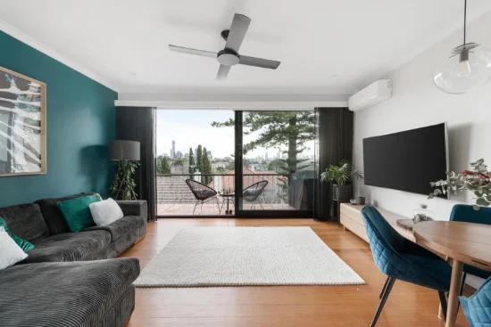 14/3 Struan Street, Toorak, Vic 3142