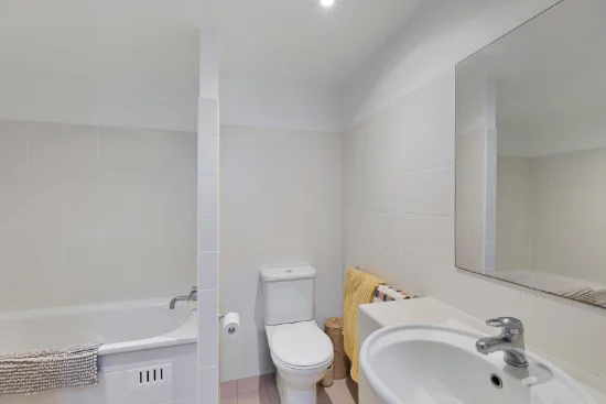 144/80 John Whiteway Dr, Gosford, NSW 2250-Image