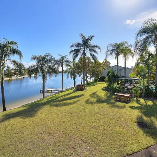 15/111 MARKERI STREET, Mermaid Waters, Qld 4218